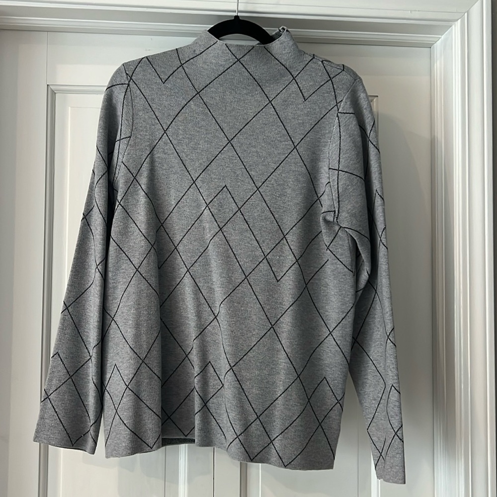 Mock-High neck sweater